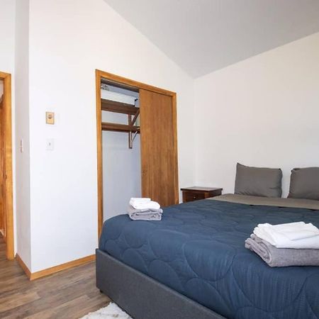 Entire 3 Bedroom Adventure Chalet, Near The Best Of The Poconos إيست سترودسبورغ المظهر الخارجي الصورة