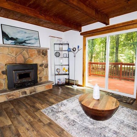 Entire 3 Bedroom Adventure Chalet, Near The Best Of The Poconos إيست سترودسبورغ المظهر الخارجي الصورة