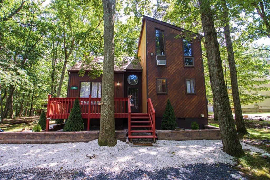 Entire 3 Bedroom Adventure Chalet, Near The Best Of The Poconos إيست سترودسبورغ المظهر الخارجي الصورة