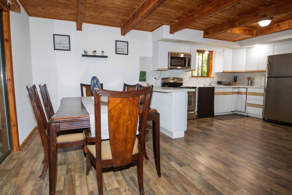 Entire 3 Bedroom Adventure Chalet, Near The Best Of The Poconos إيست سترودسبورغ المظهر الخارجي الصورة