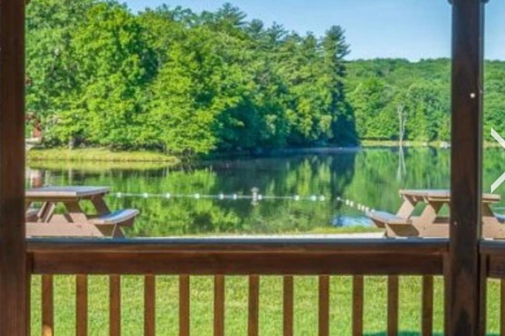 Entire 3 Bedroom Adventure Chalet, Near The Best Of The Poconos إيست سترودسبورغ المظهر الخارجي الصورة